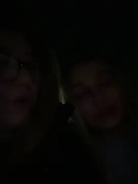 badlills201 online show from March 2026 12:21:01 AM