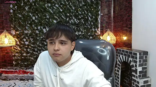 AndrewPherson online show from January 2025 11:17:01 PM