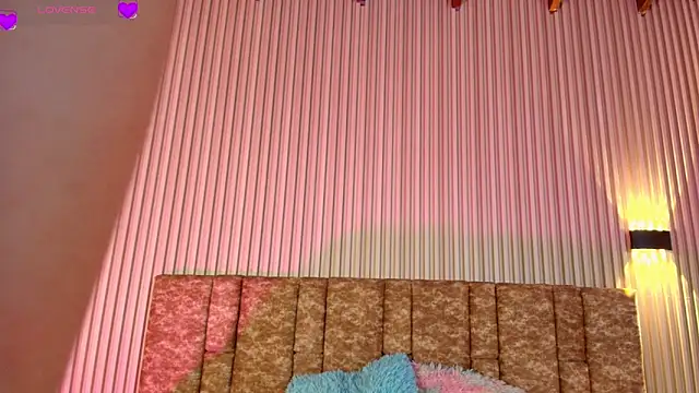 tiffany johnson11 online show from October 2025 07:47:02 PM