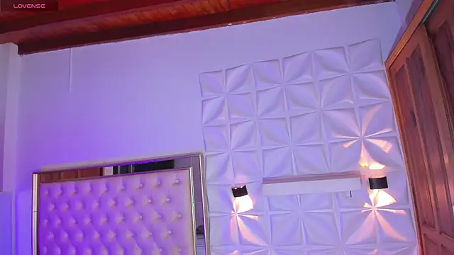 im sebaslopez online show from April 2026 07:44:02 PM