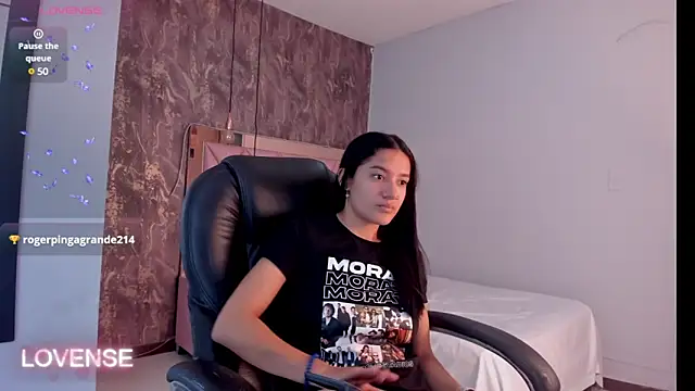 SKYLERWHIITEE online show from February 2025 05:41:01 AM