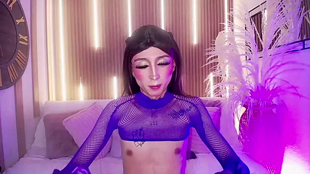 Aniie Doll online show from November 2025 08:20:01 PM