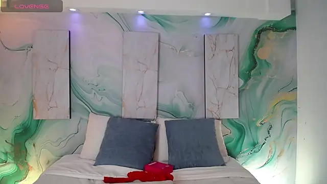 Aniie Doll online show from April 2026 08:28:02 PM