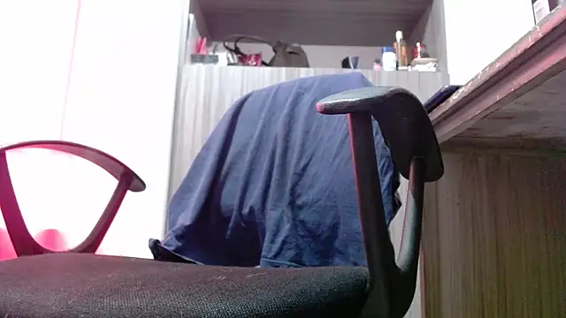 nicolle milf1978 online show from February 2026 12:03:01 PM