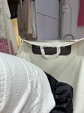 Selenaaaaa- online show from April 2026 05:56:02 AM