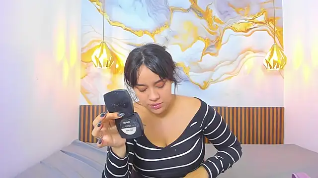 MelissaGilll online show from November 2025 07:05:02 PM