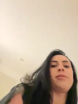 Morguisssz online show from November 2025 11:43:02 PM