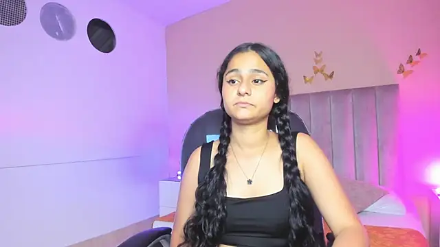 Giselle Roldan online show from April 2026 04:41:01 AM