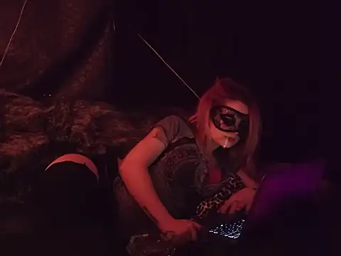 Snapshot of anonymouszN chatting on December 2024 10:15:01 PM anonymouszN online show from December 2024 10:15:01 PM