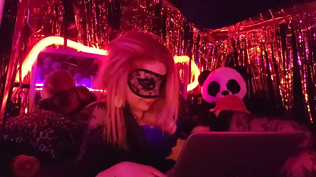 Snapshot of anonymouszN chatting on January 2025 08:42:01 PM anonymouszN online show from January 2025 08:42:01 PM