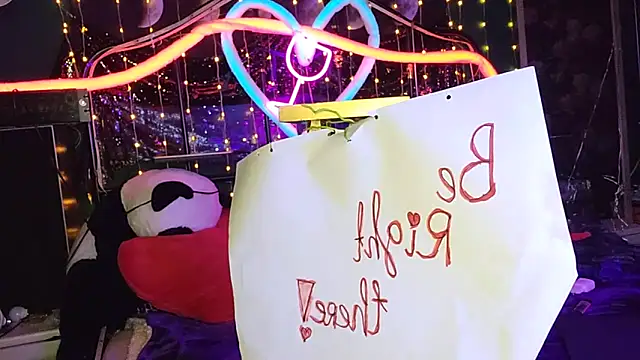 Snapshot of anonymouszN chatting on March 2025 07:28:02 PM anonymouszN online show from March 2025 07:28:02 PM