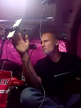 Snapshot of DatingProfile_USA_43_str8 chatting on January 2025 04:48:02 PM DatingProfile USA 43 str8 online show from January 2025 04:48:02 PM