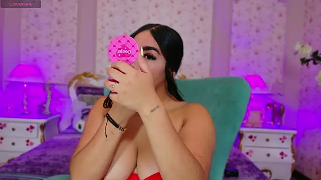 AllissonJames online show from November 2025 11:35:01 AM