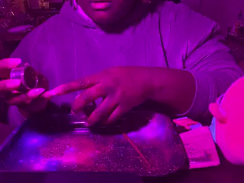 BigKittyRaven online show from December 2024 05:40:02 AM