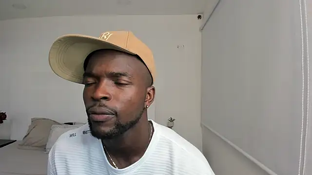 Dylan Taylor online show from February 2025 03:24:01 AM