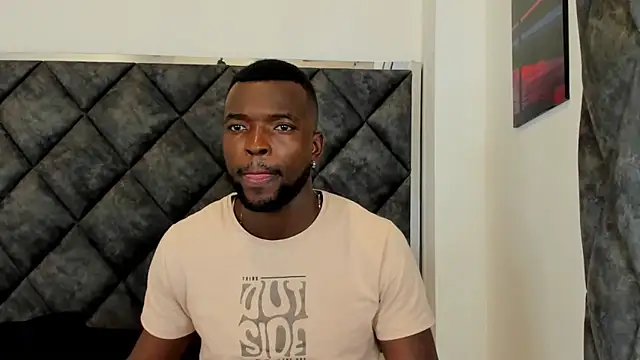 Dylan Taylor online show from November 2025 02:21:01 AM