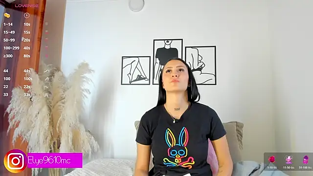 ellie mcdonald online show from April 2026 10:33:01 PM