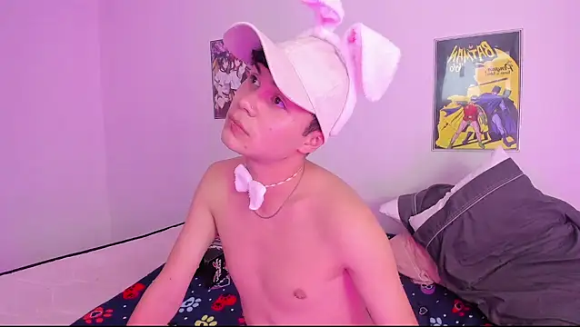 crushnier online show from February 2025 08:42:02 PM