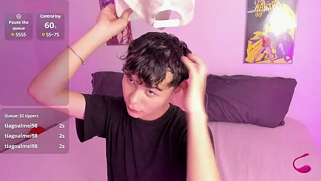 crushnier online show from March 2025 06:23:01 PM