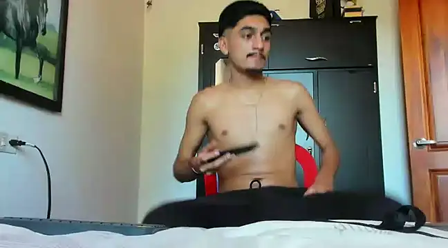 Snapshot of latin_bbc chatting on January 2025 05:10:02 PM latin bbc online show from January 2025 05:10:02 PM