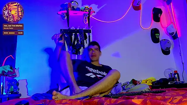 Snapshot of Nymphobuddies chatting on December 2024 05:54:02 PM Nymphobuddies online show from December 2024 05:54:02 PM