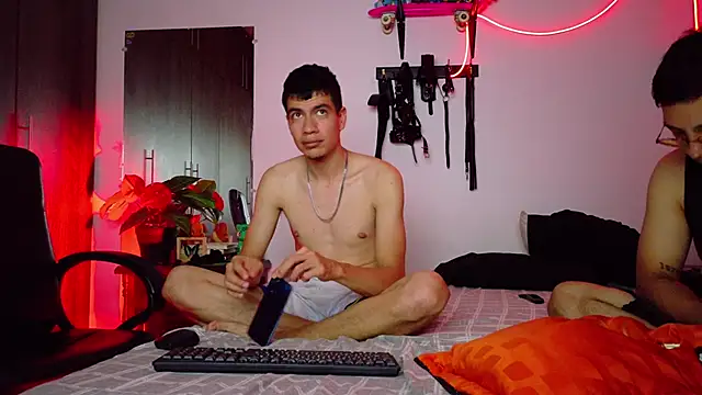 Snapshot of Nymphobuddies chatting on January 2025 04:51:02 AM Nymphobuddies online show from January 2025 04:51:02 AM