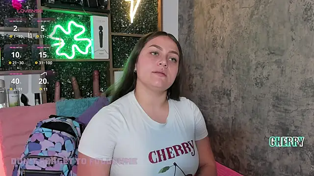 cherry coper online show from November 2025 01:01:02 PM