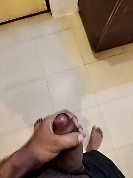 Snapshot of rhlagr85 chatting on November 2025 07:24:01 PM rhlagr85 online show from November 2025 07:24:01 PM