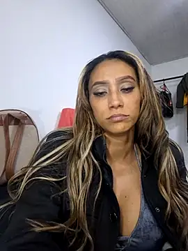 salome drasin online show from October 2025 11:27:01 PM