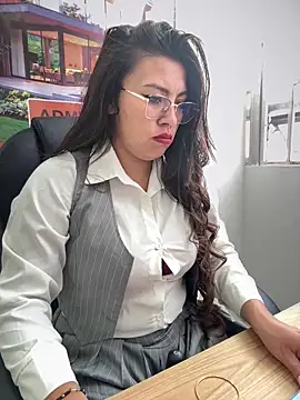 LIZ-06  online show from November 2025 12:51:01 PM