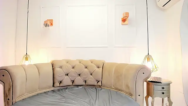 briannaduque online show from February 2025 01:08:02 PM