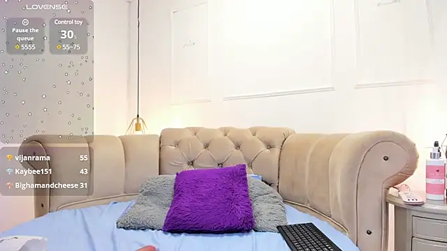 briannaduque online show from February 2025 03:37:02 PM