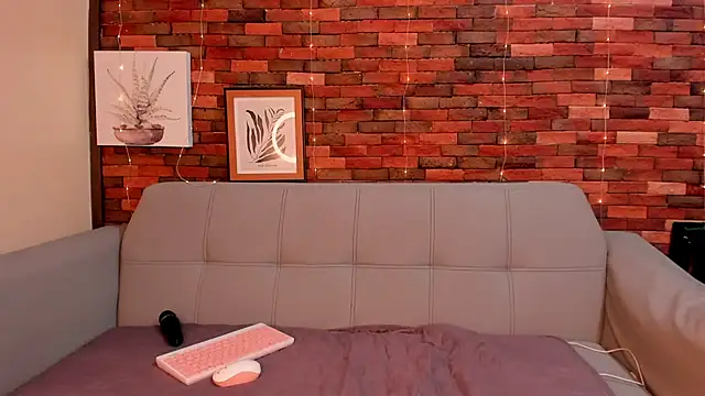 emmamillher online show from January 2025 03:33:01 PM