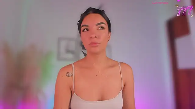 777AylinZ online show from March 2026 12:21:02 PM