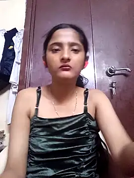 BabySlimmy10 online show from December 2025 06:38:01 PM