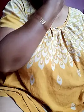 Hotty-rumi online show from October 2025 04:41:02 PM