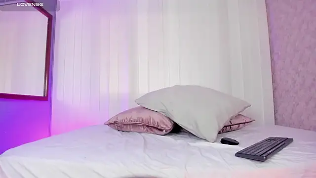 Pamela Johnsonn online show from February 2026 05:30:01 PM