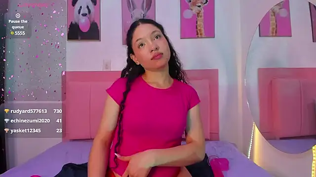 amandalee01 online show from February 2025 01:42:01 PM