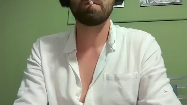 Snapshot of cottonmouth933 chatting on June 2026 10:08:01 PM cottonmouth933 online show from June 2026 10:08:01 PM