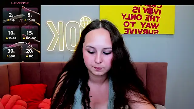 Snapshot of BeatriceReeves chatting on July 2026 01:02:02 AM BeatriceReeves online show from July 2026 01:02:02 AM