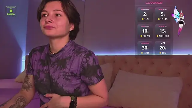 Ishtar Divine online show from October 2025 03:56:02 PM