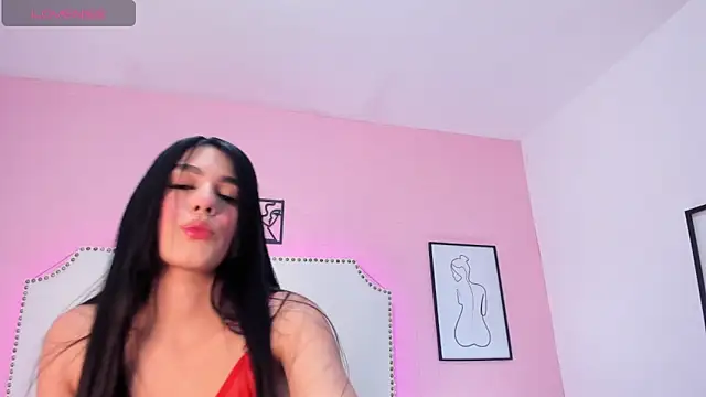 aggy castel online show from November 2025 01:25:02 PM