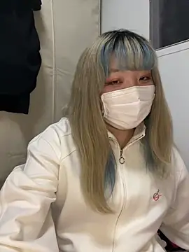 YUNA-yuna online show from December 2024 03:59:02 PM