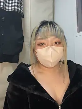 YUNA-yuna online show from January 2025 01:49:01 PM