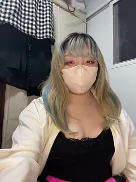 YUNA-yuna online show from January 2025 12:21:01 PM