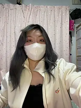 YUNA-yuna online show from February 2025 04:00:02 PM