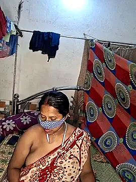 Snapshot of Real_Desi_Couple chatting on May 2026 06:26:01 PM Real Desi Couple online show from May 2026 06:26:01 PM