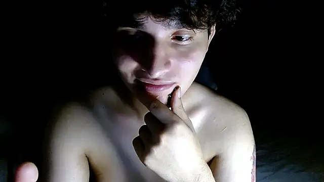 Snapshot of Charley_quin chatting on June 2026 01:19:01 AM Charley quin online show from June 2026 01:19:01 AM