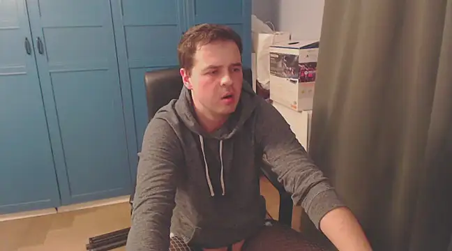 CuteMan33 online show from December 2024 02:54:02 AM