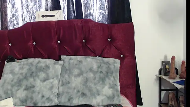 Astrid Mller online show from July 2026 02:37:02 PM